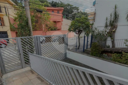 Sobrado à venda com 4 suítes em Vila Santa Catarina, São Paulo, SP