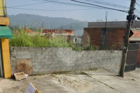 Terreno à venda em Jardim Ikeda, Suzano, SP