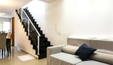 Sobrado à venda com 3 quartos, sendo 1 suíte,  em Campo Grande, São Paulo, SP