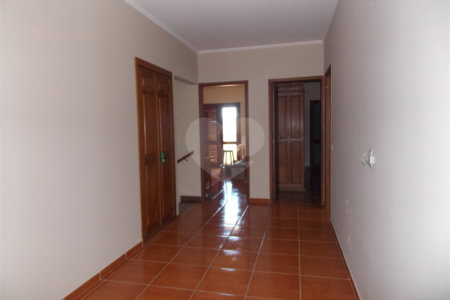 Casa à venda ou para alugar com 5 quartos, sendo 3 suítes,  no Centro, Atibaia, SP