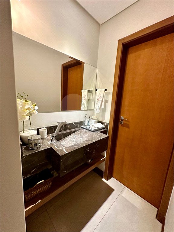 Casa com piscina à Venda no Residencial Damha II, São Carlos