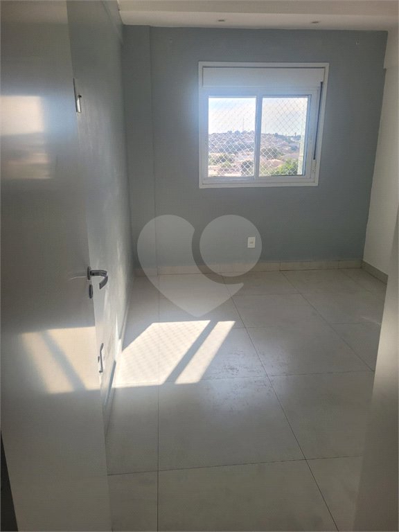 Apartamento à venda com 2 quartos, sendo 1 suíte, em Vila Teixeira, Salto, SP