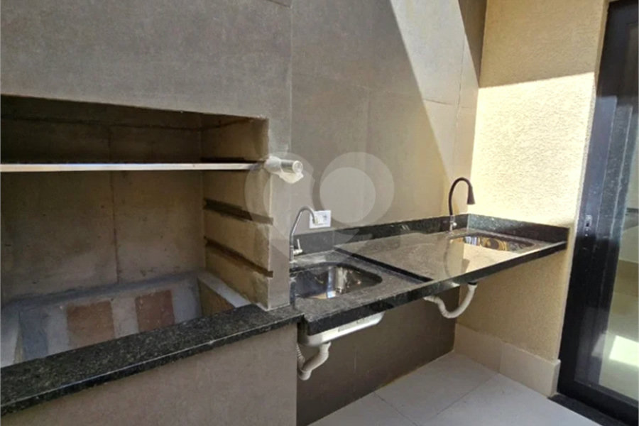 Sobrado à venda com 3 quartos, sendo 1 suíte, em Jardim Maristela, São Paulo, SP
