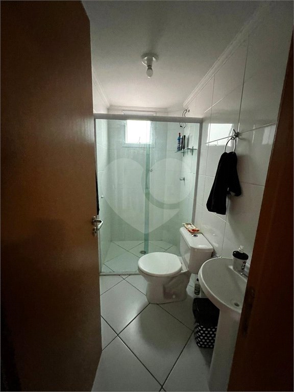 Apartamento à venda com 3 quartos, sendo 1 suíte, em Vila Nossa Senhora das Vitórias, Mauá, SP