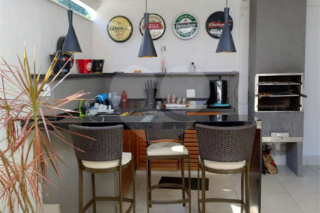 Casa à venda com 3 quartos, sendo 2 suítes, no condomínio Outside Authentic Residences, Rio de Janeiro - RJ