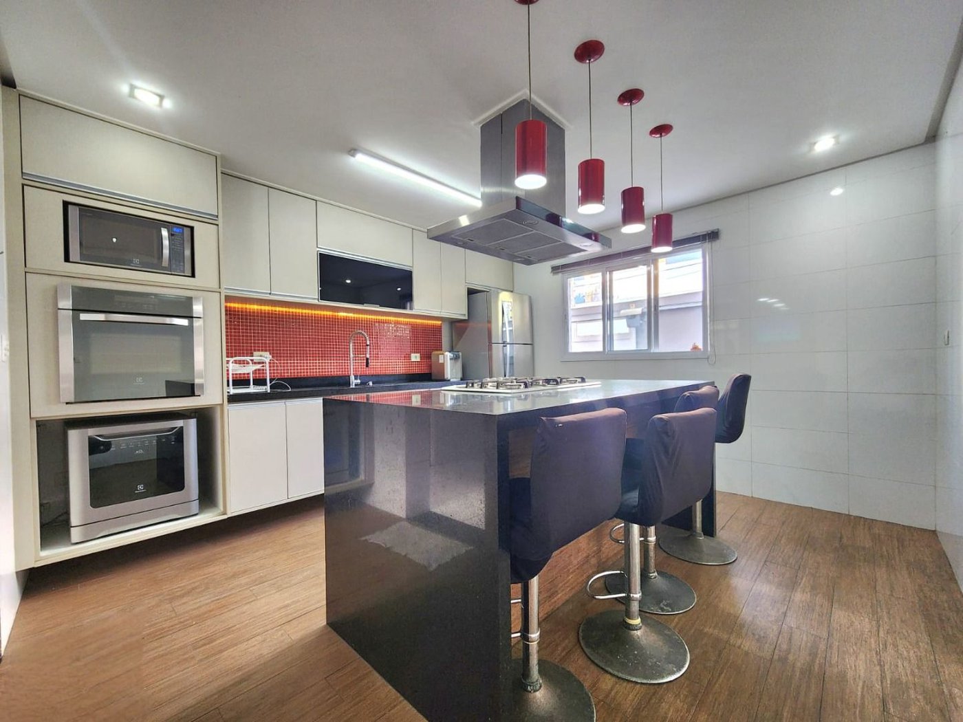 Casa com 4 dormitórios à venda, 237 m² por R$ 2.399.000,00 - José Menino - Santos/SP