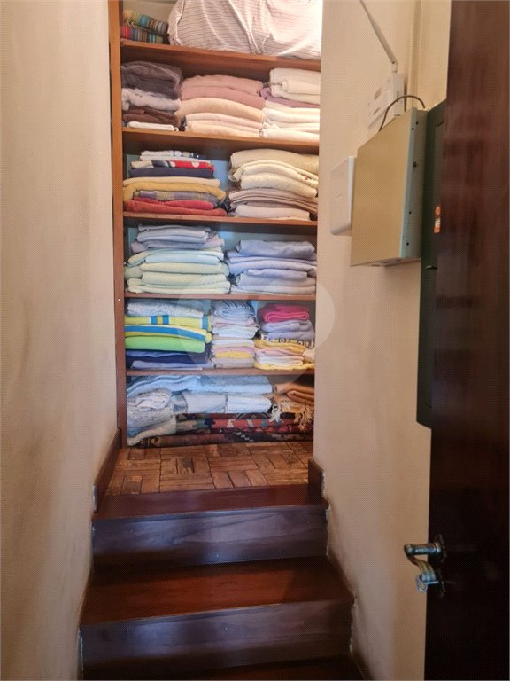 Casa à venda com 5 quartos, sendo 2 suítes,  em Jardim Morumbi, São Paulo, SP