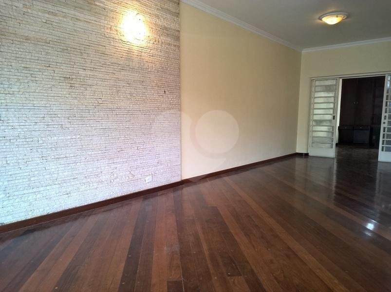 Sobrado à venda com 3 quartos, sendo 1 suíte,  em Planalto Paulista, São Paulo, SP