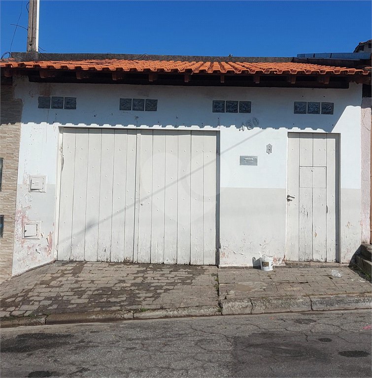 Casa à venda com 3 quartos em Conjunto Residencial Cocuera, Mogi das Cruzes, SP