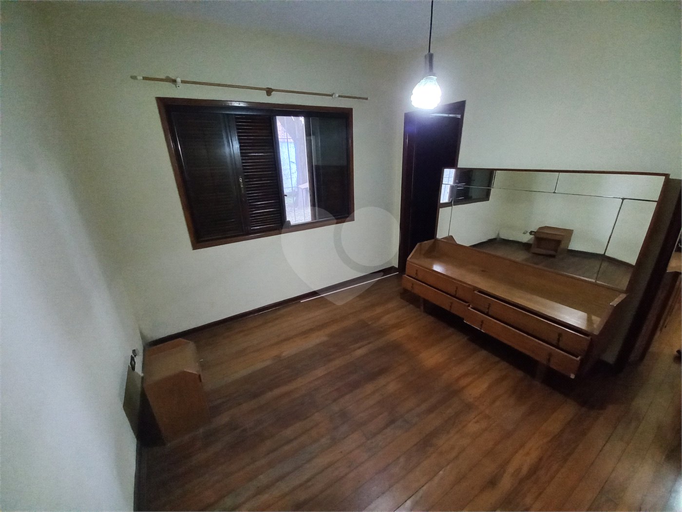 Casa à venda com 4 quartos, sendo 2 suítes,  em Parque Esmeralda, São Paulo, SP