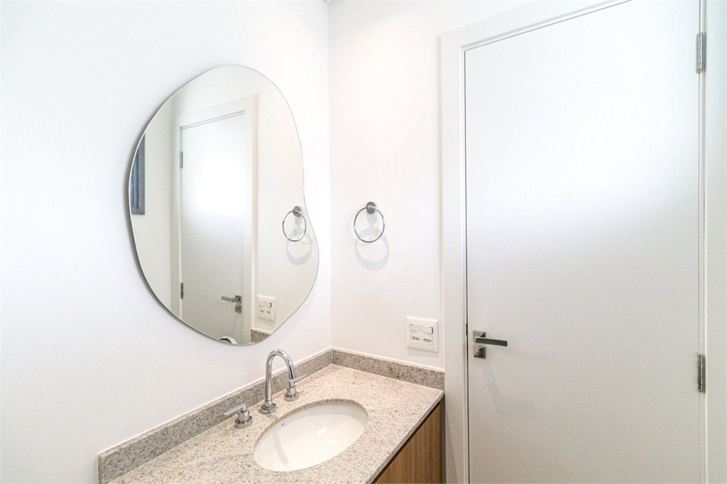 Apartamento para alugar com 2 suítes em Vila Olímpia, São Paulo, SP