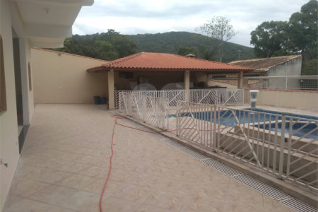 Chácara à venda com 4 suítes em Pirucaia, Mairiporã, SP