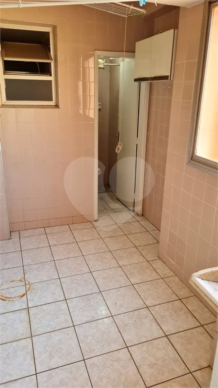 Apartamento à venda com 3 quartos, sendo 1 suíte,  no Centro, Araraquara, SP