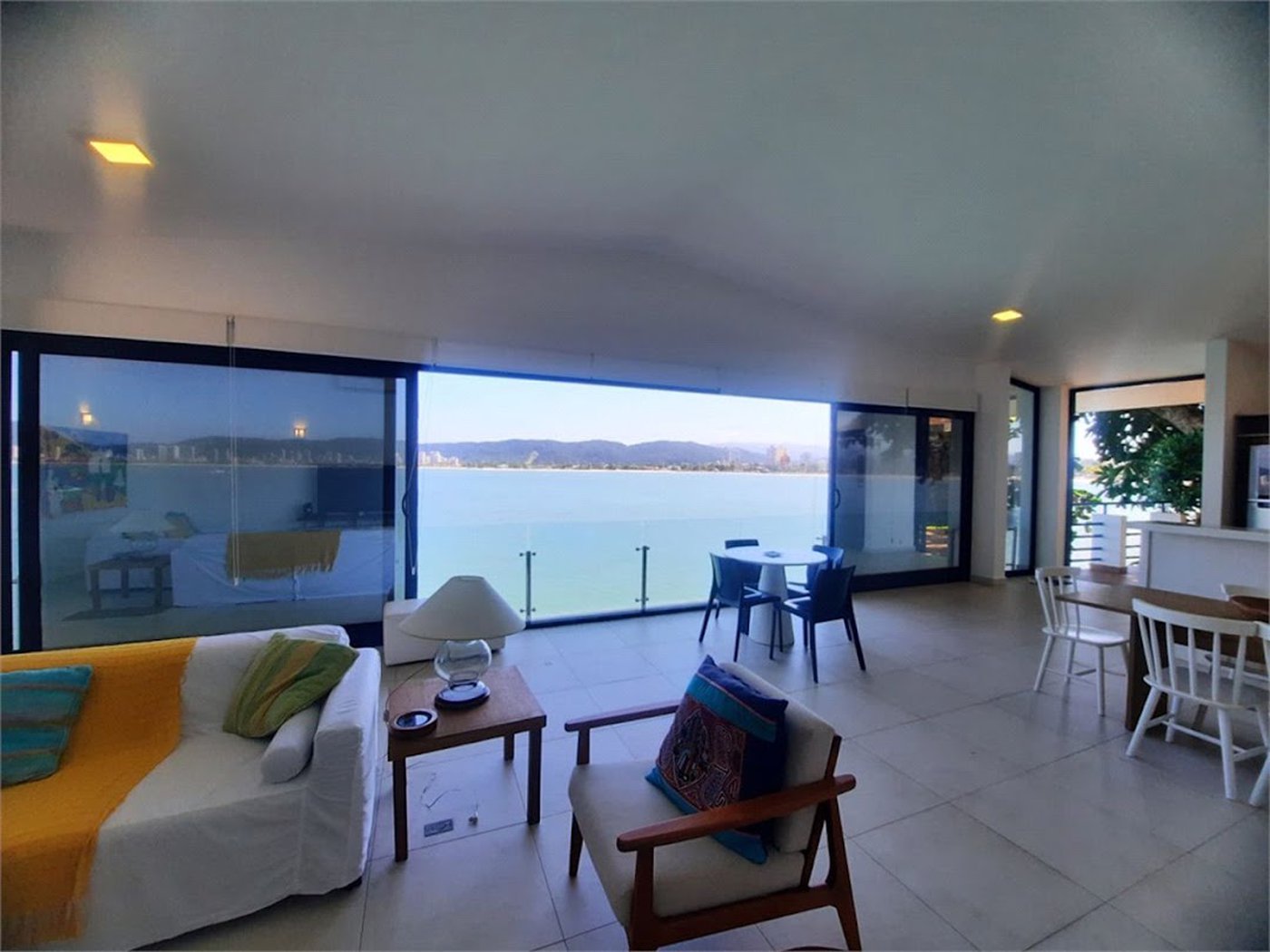 Casa Residencial à venda, Loteamento João Batista Julião, Guarujá - CA0028.