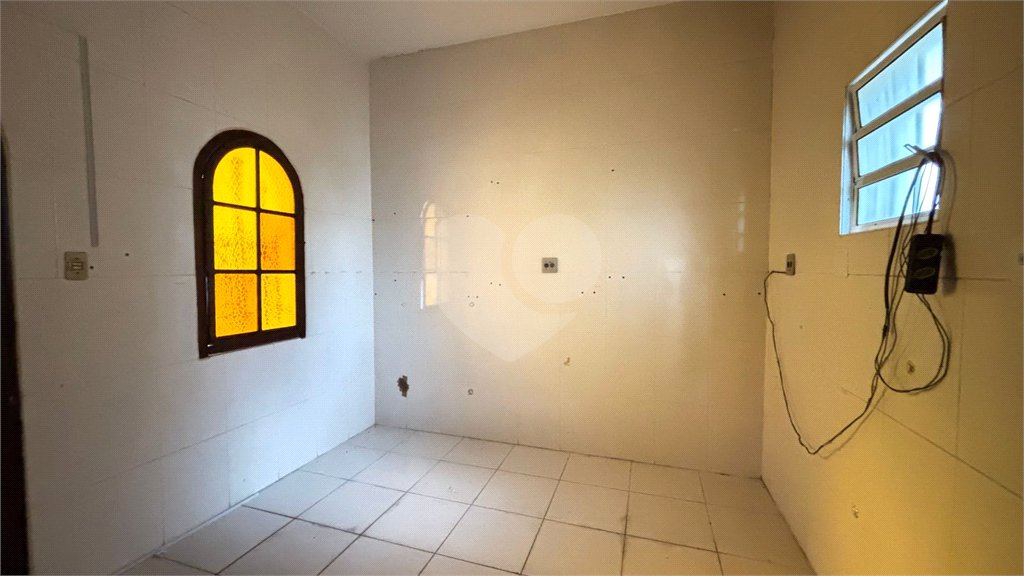Sobrado à venda ou para alugar com 15 quartos em Tremembé, São Paulo, SP