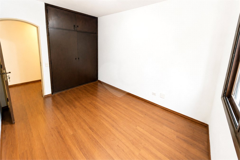 Apartamento à venda ou para alugar com 3 quartos, sendo 1 suíte,  em Granja Julieta, São Paulo, SP