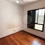 Apartamento à venda com 3 quartos, sendo 1 suíte, em Vila Andrade, São Paulo, SP