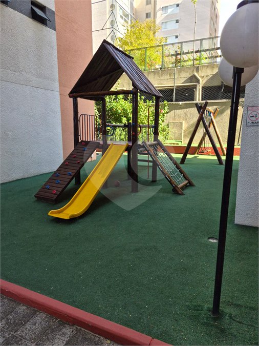 Apartamento à venda com 3 quartos, sendo 1 suíte,  em Cidade São Francisco, São Paulo, SP
