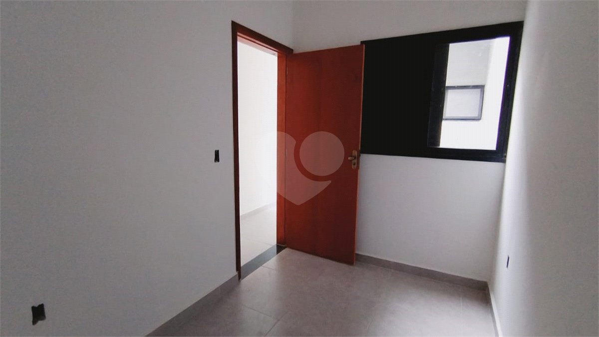 Casa de Vila à venda com 2 quartos em Jardim Jatobá, Sorocaba, SP