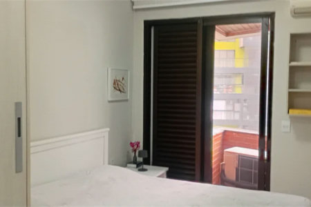 Apartamento à venda com 3 quartos, sendo 1 suíte,  em Vila Andrade, São Paulo, SP