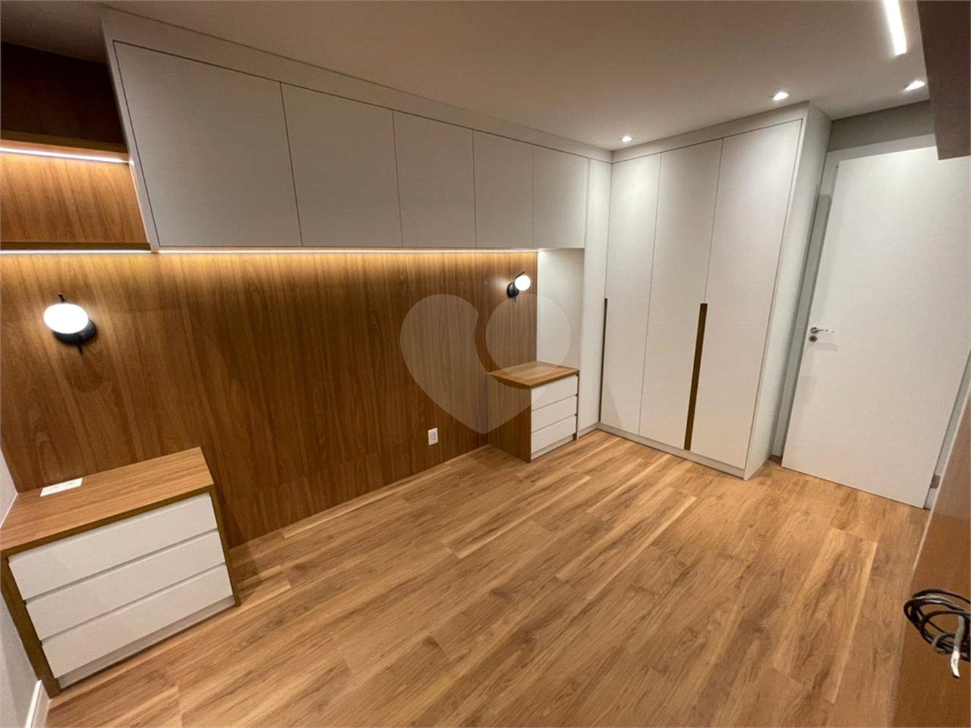 Apartamento à venda ou para alugar com 3 quartos, sendo 1 suíte, em Barra Funda, São Paulo, SP