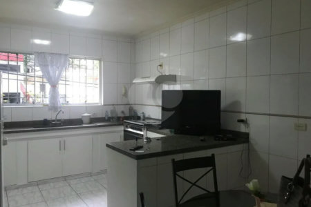 Sobrado à venda com 3 suítes em Água Fria, São Paulo, SP