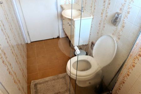Sobrado à venda com 5 quartos, sendo 1 suíte,  em Vila Nova Conceição, São Paulo, SP