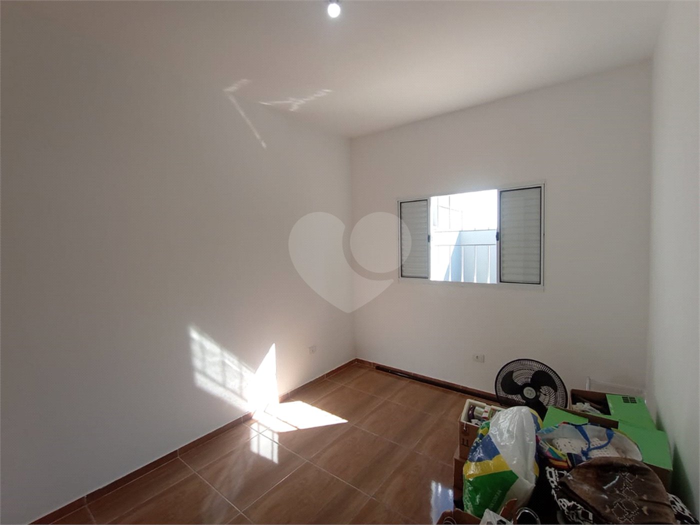 Casa à venda com 3 quartos, sendo 1 suíte,  em Residencial Lago dos Ipês, Itapetininga, SP