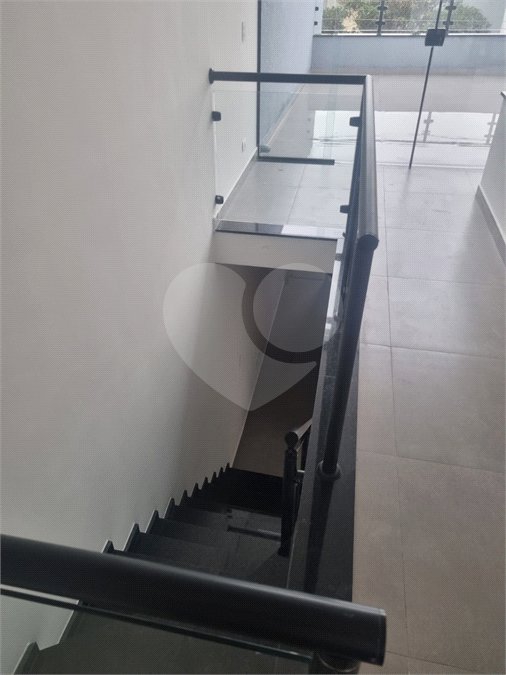 Sobrado à venda com 3 quartos, sendo 1 suíte, em Vila São Paulo, São Paulo, SP