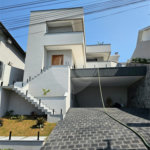 Casa à venda com 3 suítes no condomínio Hills, Arujá - SP