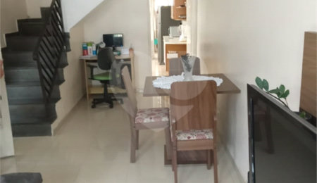 Sobrado à venda com 3 quartos, sendo 1 suíte,  em Tremembé, São Paulo, SP