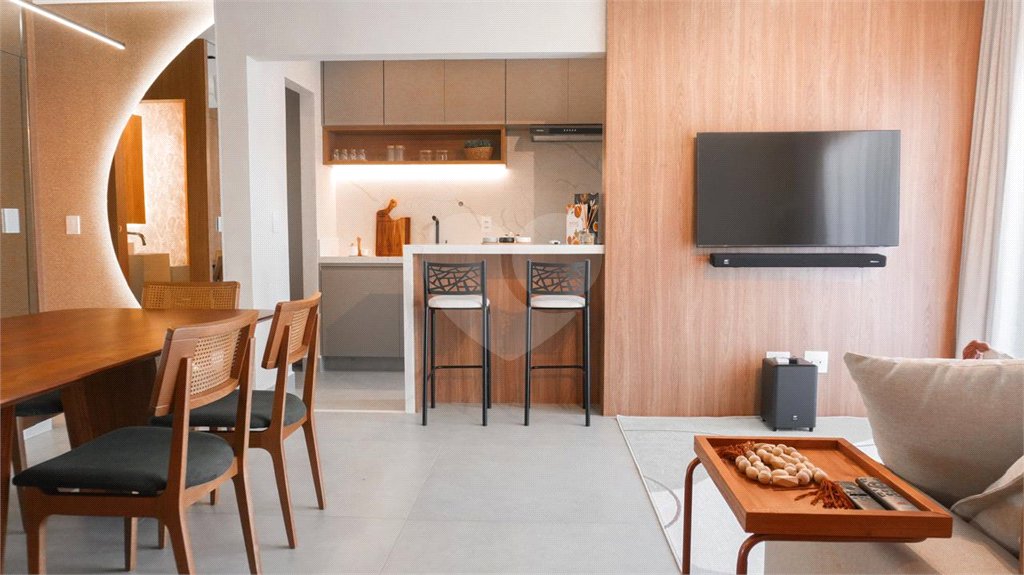 Apartamento à venda com 3 quartos, sendo 1 suíte,  no Centro, Vinhedo, SP