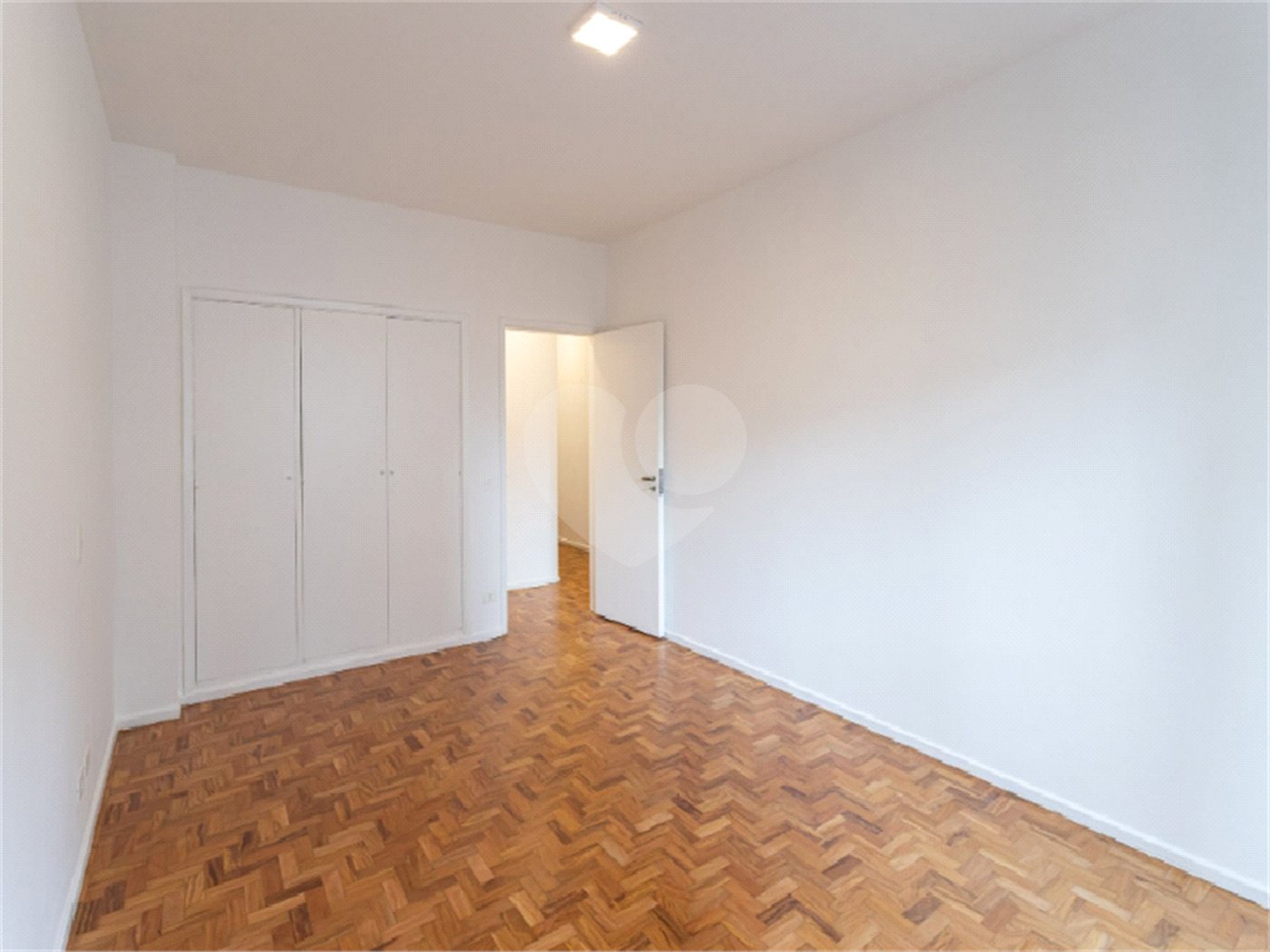 Apartamento à venda com 3 quartos, sendo 1 suíte, em Itaim Bibi, São Paulo, SP