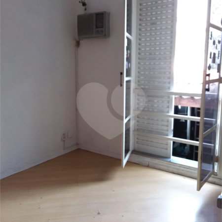 Sobrado à venda com 3 quartos em Moema, São Paulo, SP