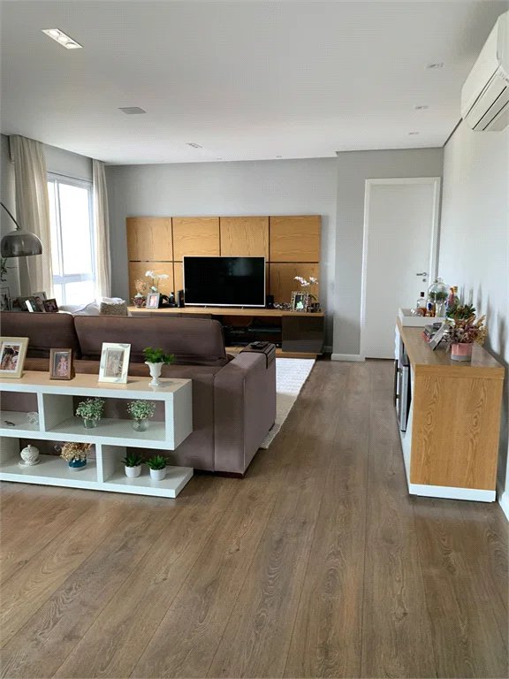 Apartamento à venda com 3 suítes em Lapa, São Paulo, SP