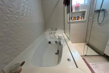 Apartamento à venda com 3 suítes em Santa Teresinha, São Paulo, SP