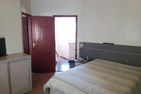 Sobrado à venda com 3 quartos, sendo 1 suíte, em Vila Gustavo, São Paulo, SP