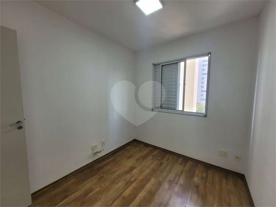 Apartamento à venda com 2 quartos em Vila Anastácio, São Paulo, SP