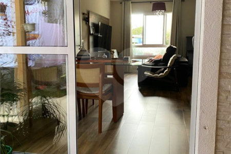 Casa à venda com 3 quartos, sendo 1 suíte, no condomínio Vida Verde 1, Suzano - SP