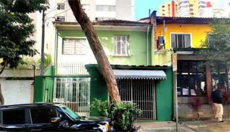 Sobrado à venda com 3 quartos em Moema, São Paulo, SP