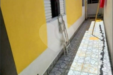 Sobrado à venda com 4 quartos em Cidade Kemel, Poá, SP