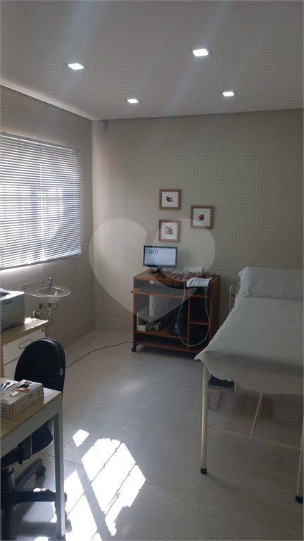 Salão Comercial à venda ou para alugar em Vila Vitória, Mogi das Cruzes, SP