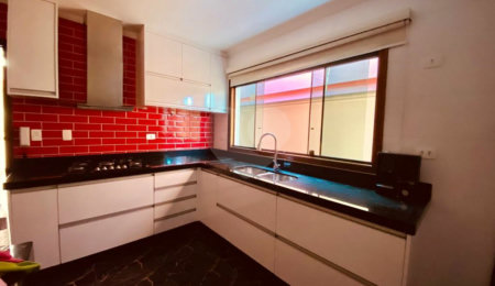 Sobrado à venda com 3 quartos, sendo 1 suíte,  em Tremembé, São Paulo, SP