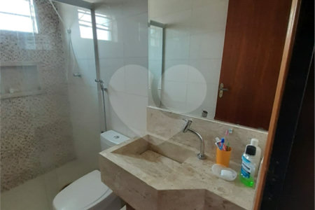 Sobrado à venda com 3 quartos, sendo 1 suíte, em Campo Grande, São Paulo, SP