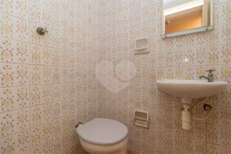 Sobrado à venda com 3 quartos, sendo 1 suíte, em Vila Mascote, São Paulo, SP