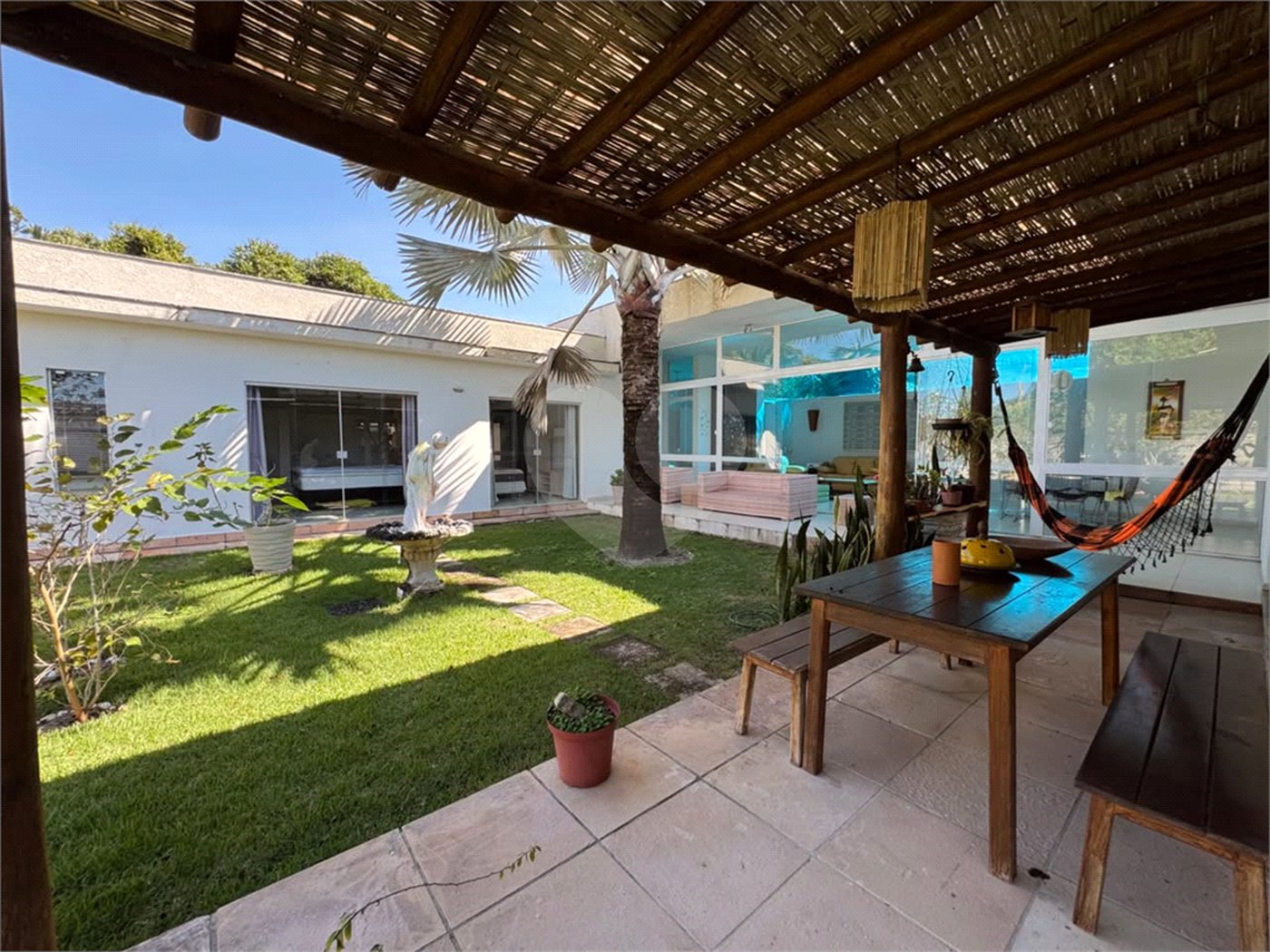 Casa à venda com 2 quartos, sendo 1 suíte, em Orla Norte, Porto Seguro, BA