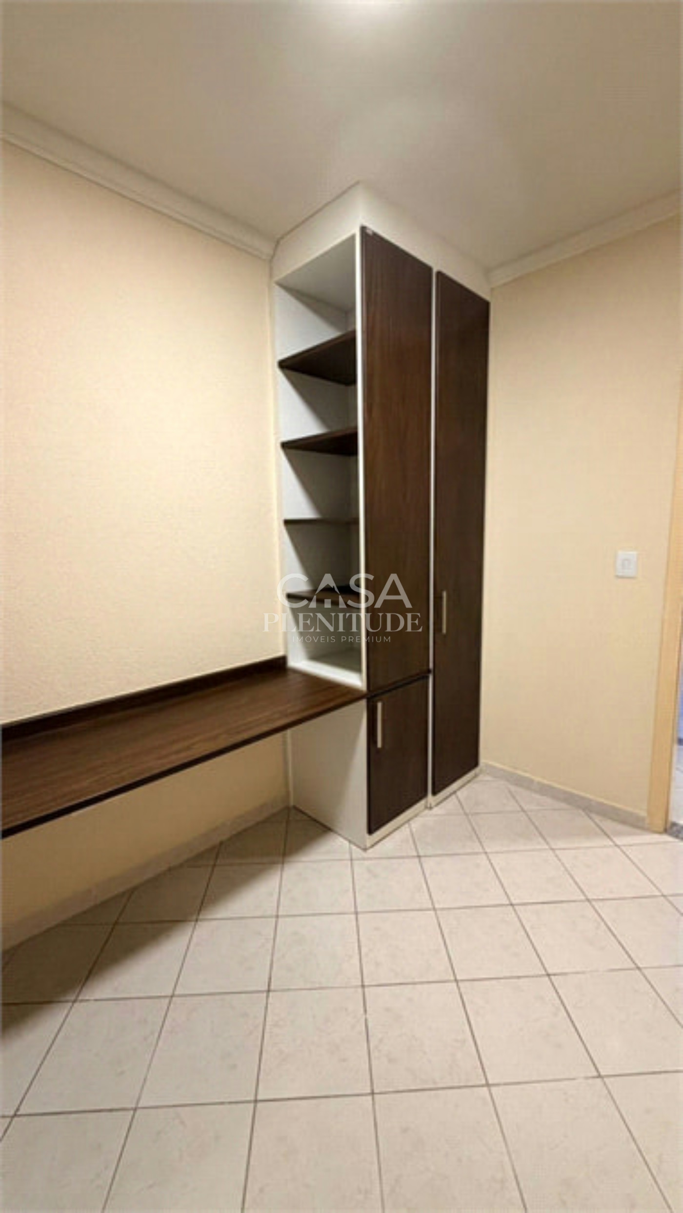 Apartamento para alugar com 2 quartos, sendo 1 suíte,  em Jardim Vergueiro, Sorocaba, SP