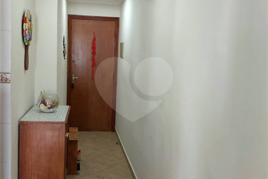Apartamento à venda com 2 quartos, sendo 1 suíte,  em Vera Cruz, Mongaguá, SP