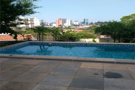 Casa à venda com 5 suítes em Vila Pirajussara, São Paulo, SP