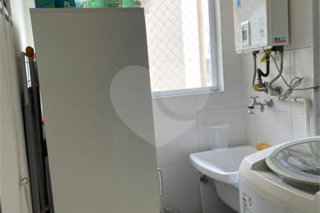 Apartamento à venda com 2 quartos em Parque Reboucas, São Paulo, SP